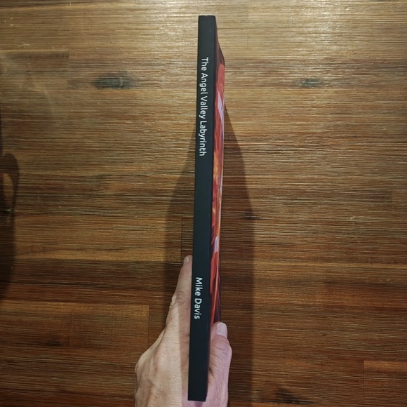 The Angel Valley Labyrinth Supernatural Gateway Arizona Mike Davis 9798727986097 - Picture 3 of 7